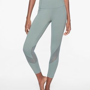 Athleta Eclipse 7/8 Tight